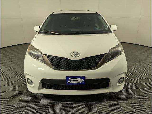 2016 Toyota Sienna SE Premium