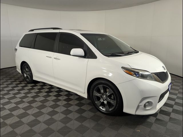 2016 Toyota Sienna SE Premium