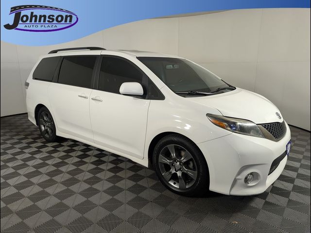 2016 Toyota Sienna SE Premium