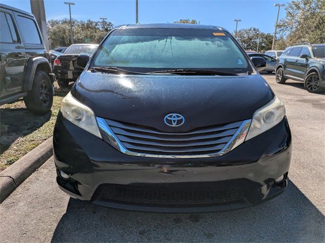 2016 Toyota Sienna 