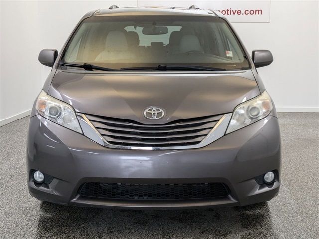 2016 Toyota Sienna XLE Premium