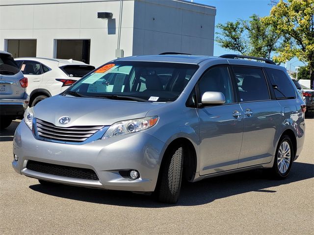 2016 Toyota Sienna XLE