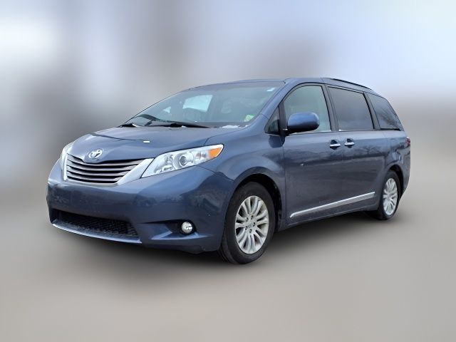 2016 Toyota Sienna 