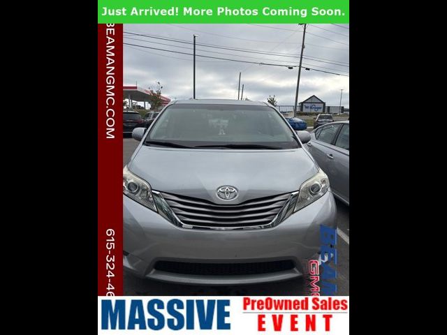 2016 Toyota Sienna XLE