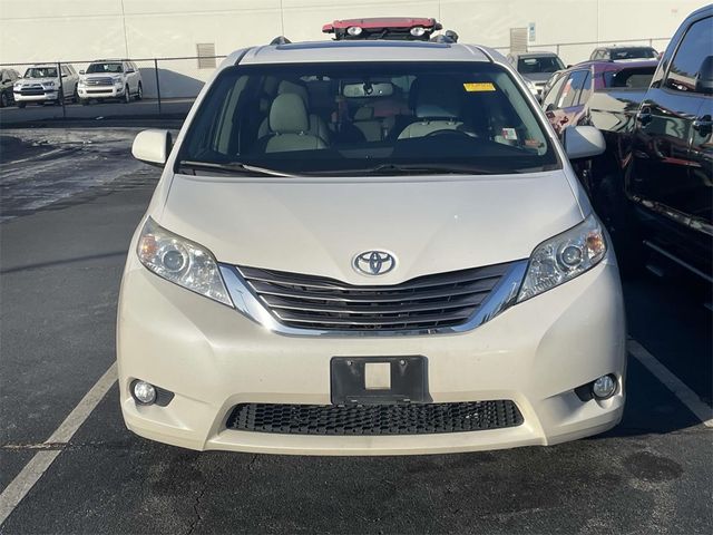 2016 Toyota Sienna 