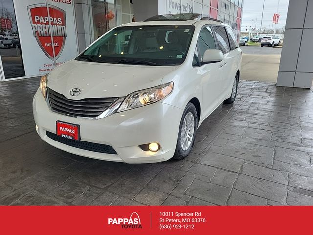 2016 Toyota Sienna 