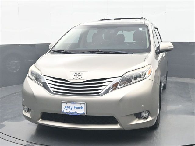 2016 Toyota Sienna 