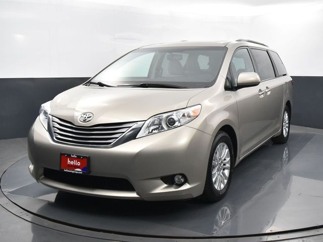 2016 Toyota Sienna XLE