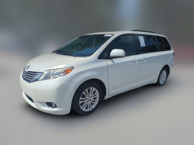 2016 Toyota Sienna 