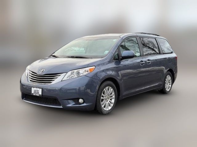 2016 Toyota Sienna XLE