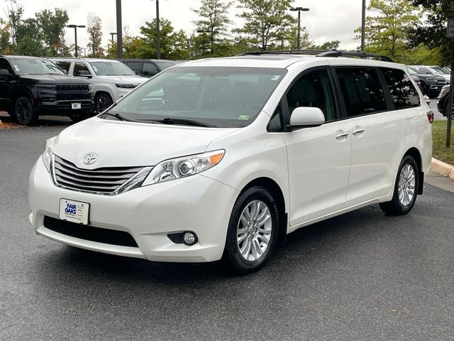 2016 Toyota Sienna XLE