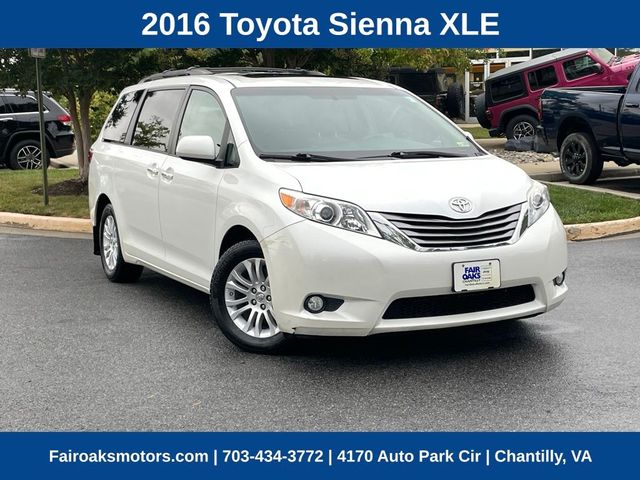 2016 Toyota Sienna XLE