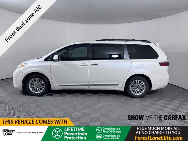 2016 Toyota Sienna 