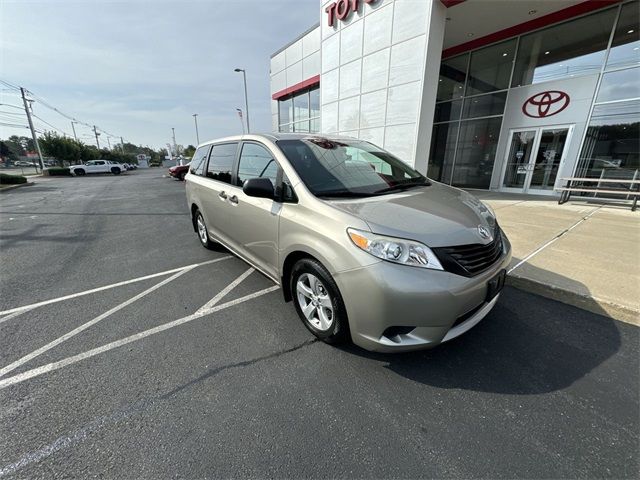 2016 Toyota Sienna L