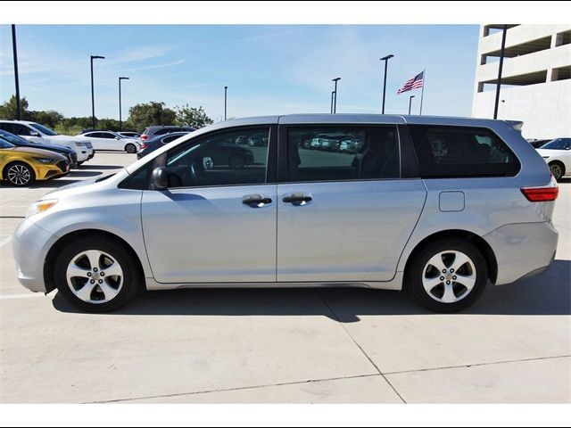 2016 Toyota Sienna L