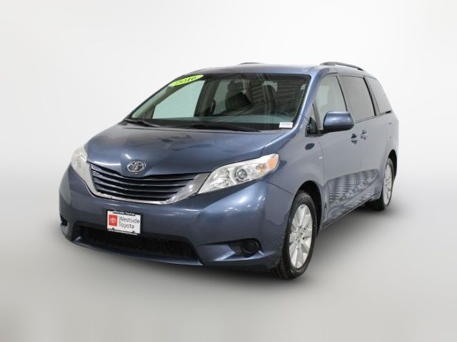 2016 Toyota Sienna LE