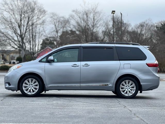 2016 Toyota Sienna LE