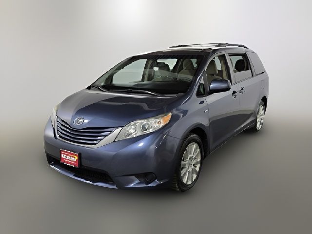 2016 Toyota Sienna LE
