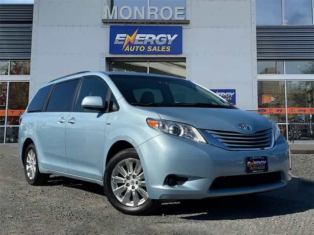 2016 Toyota Sienna LE