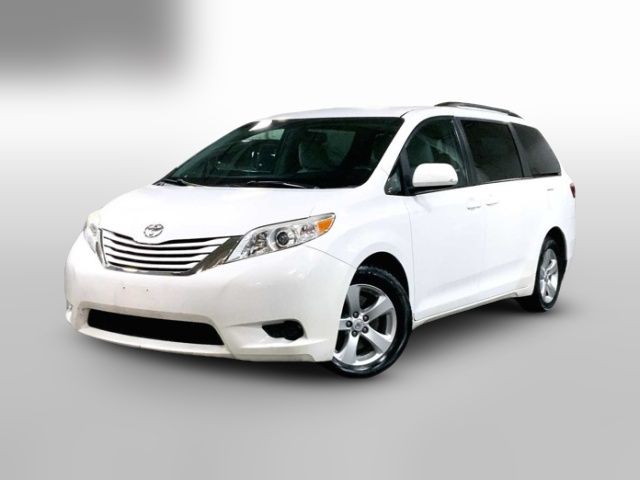 2016 Toyota Sienna LE