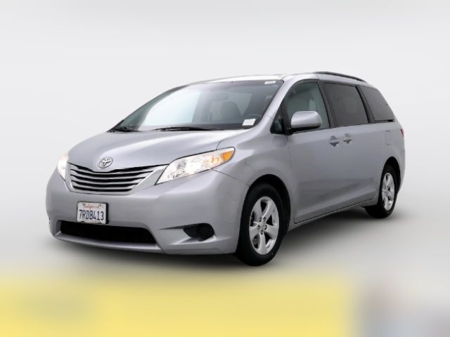 2016 Toyota Sienna LE