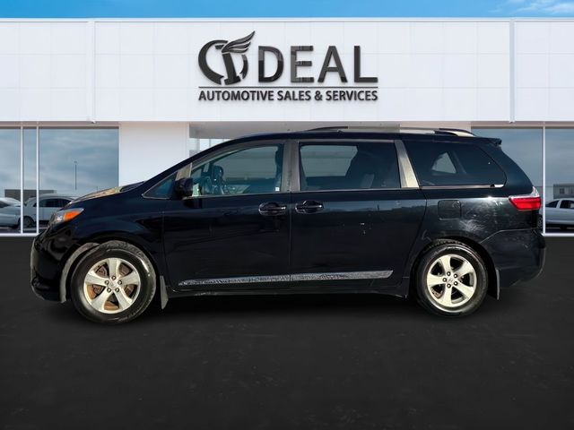 2016 Toyota Sienna LE