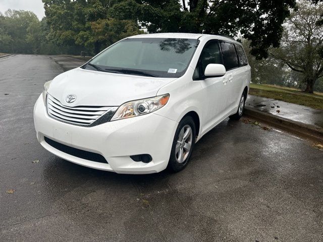 2016 Toyota Sienna 