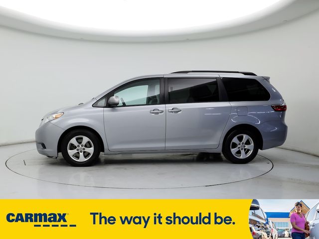 2016 Toyota Sienna LE