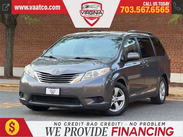 2016 Toyota Sienna LE