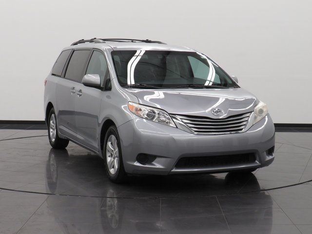 2016 Toyota Sienna 