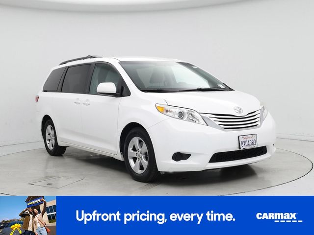 2016 Toyota Sienna LE
