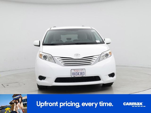 2016 Toyota Sienna LE