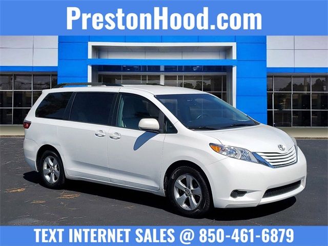 2016 Toyota Sienna LE