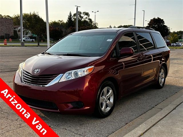 2016 Toyota Sienna LE