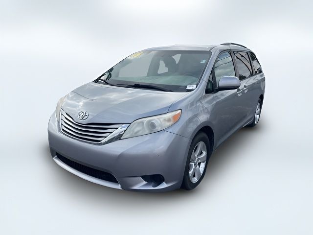 2016 Toyota Sienna LE Auto Access Seat