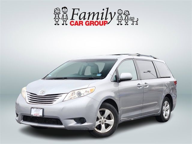 2016 Toyota Sienna LE