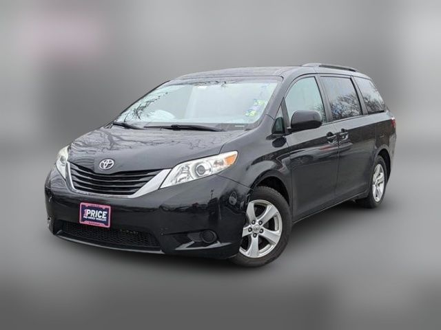 2016 Toyota Sienna LE