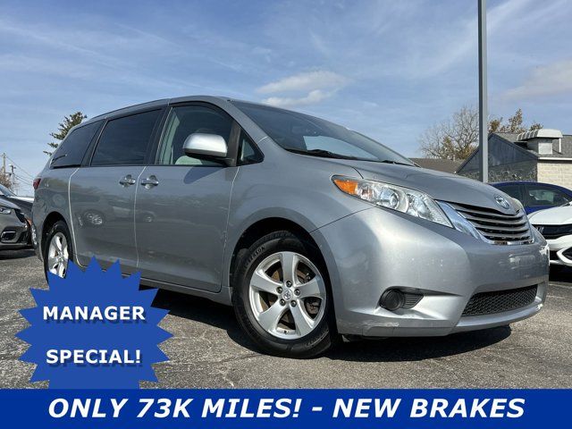 2016 Toyota Sienna LE