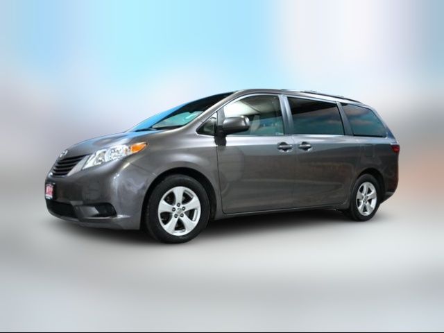 2016 Toyota Sienna LE