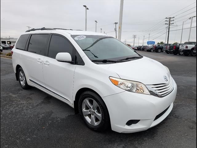 2016 Toyota Sienna 