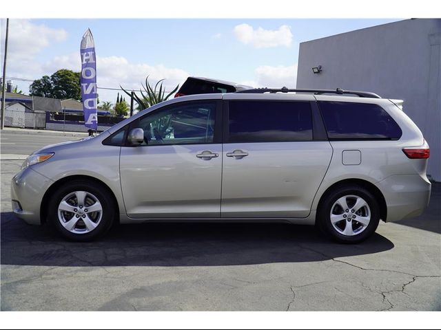 2016 Toyota Sienna 