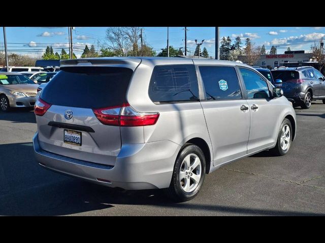 2016 Toyota Sienna L