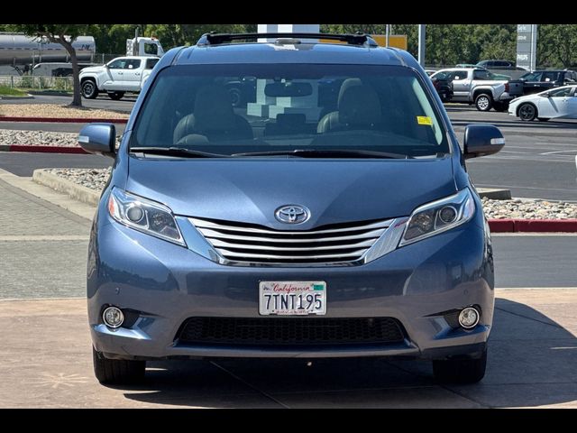 2016 Toyota Sienna 