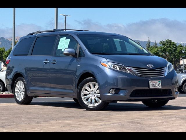 2016 Toyota Sienna 