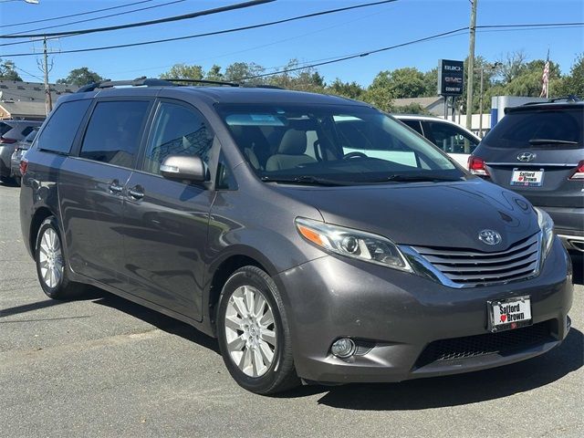 2016 Toyota Sienna 