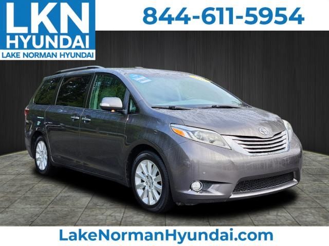 2016 Toyota Sienna 