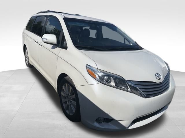 2016 Toyota Sienna 