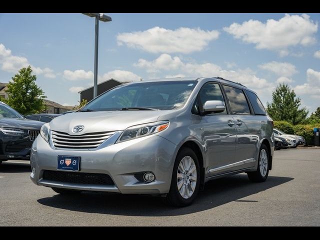 2016 Toyota Sienna 