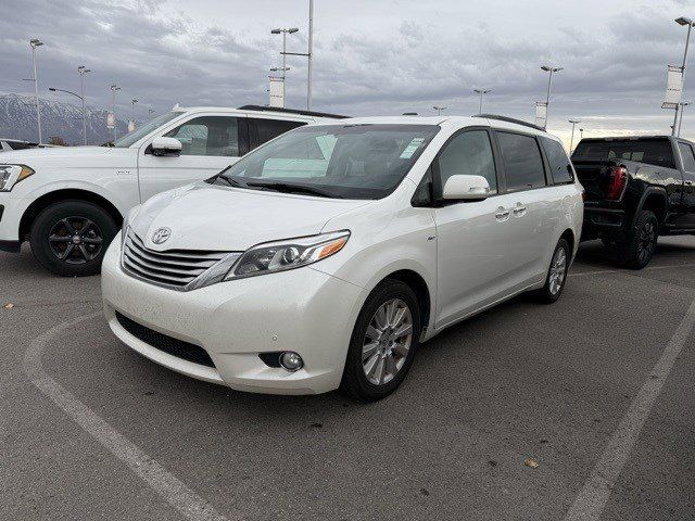 2016 Toyota Sienna 