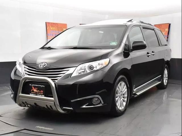 2016 Toyota Sienna XLE Premium